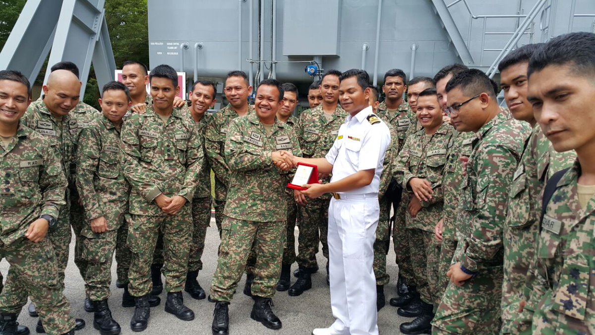 TANGKAS_KDP's tweet photo. Visit fm Battery Commander Course 1/16 to TANGKAS 251016 @TANGKAS_KDP @kdptldm @MPPL_TLDM @tldm_rasmi 
#CBRNDCteam https://t.co/A78sbtWlZ4