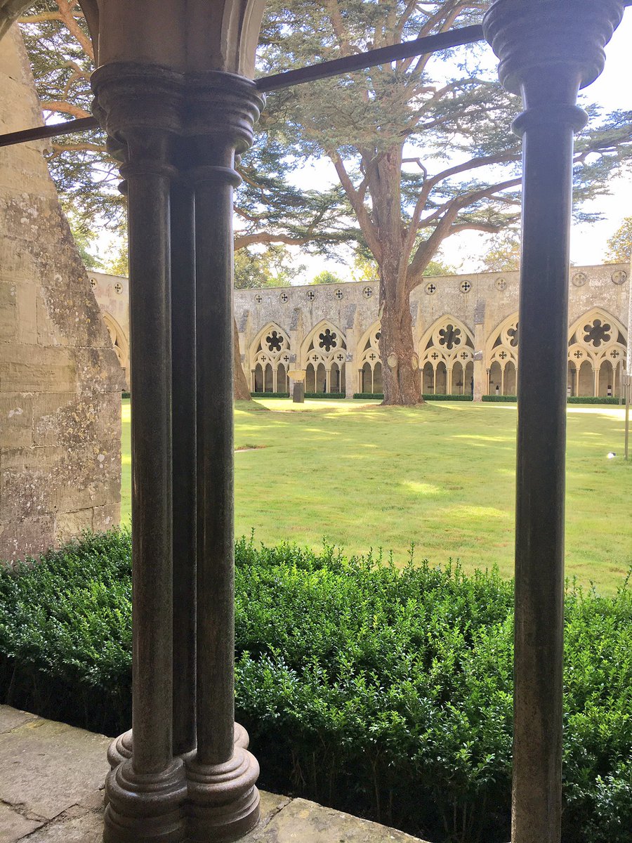travel_basic's tweet image. Salisbury Cathedral #uk #Travel #stonehenge #church #wanderlust #wanderlustwednesday #love #nature #magnacarta #History #TravelBlog
