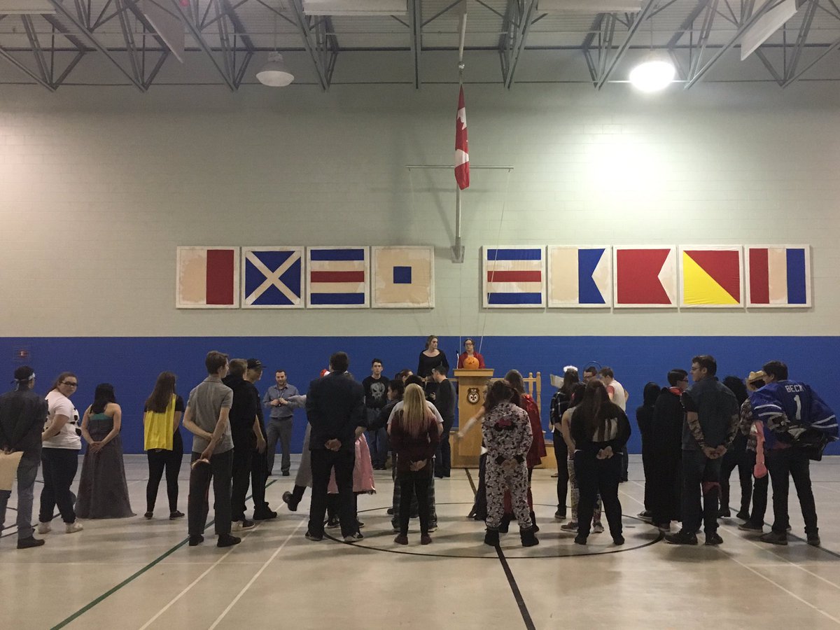 166SeaCadets's tweet photo. Cadets tonight was a blast! Check out the creative pumpkins and crazy costumes! @AtlCadets @NavyLeagueNLDiv #halloween https://t.co/4wKzXd3e8j