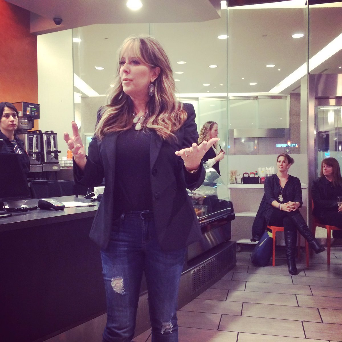 drrobynprescott's tweet photo. Being inspired! #ebw2020 #womeninbusis #LoveWhatYouDo https://t.co/n6gwxshk2A
