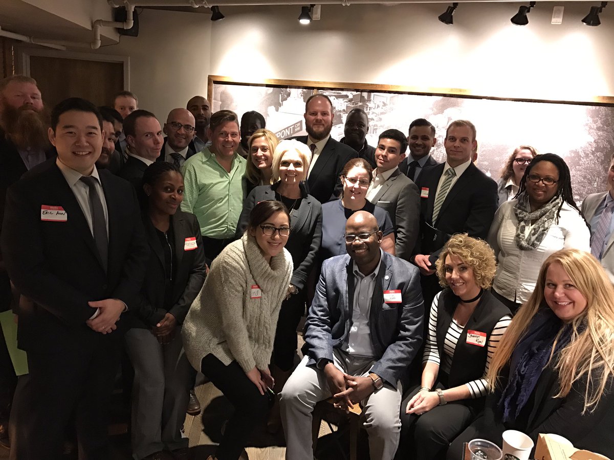 amy_papp's tweet photo. Starbucks and 4Block team up for transition interview workshop in DC #AFNMidatlantic #HireVets https://t.co/XjxDIlSEEy