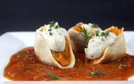 OneGreenPlanet's tweet photo. Sweet Potato Alfredo Stuffed Shells by @acrofood https://t.co/kWEY4FZ9xA #vegan https://t.co/ZjVOTwttt5