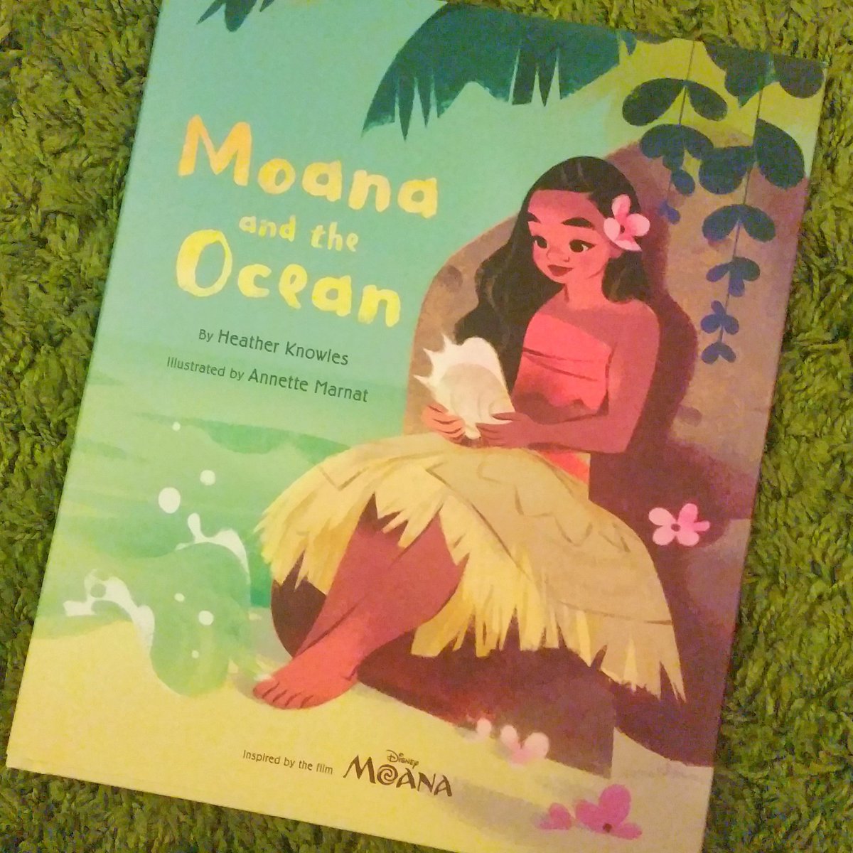 MichelleInTeal's tweet image. Moana illustrated by one of my fav artists!!  I can&apos;t wait for this movie!