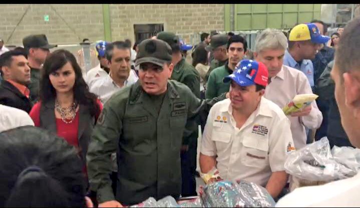 RMarcoTorres's tweet photo. La @GMAS_Oficial se consolida en unidad perfecta del Pueblo organizado y la #FANB, pilares de la Revolución #TodoElPoderALosCLAP https://t.co/uvX0XAmAeS