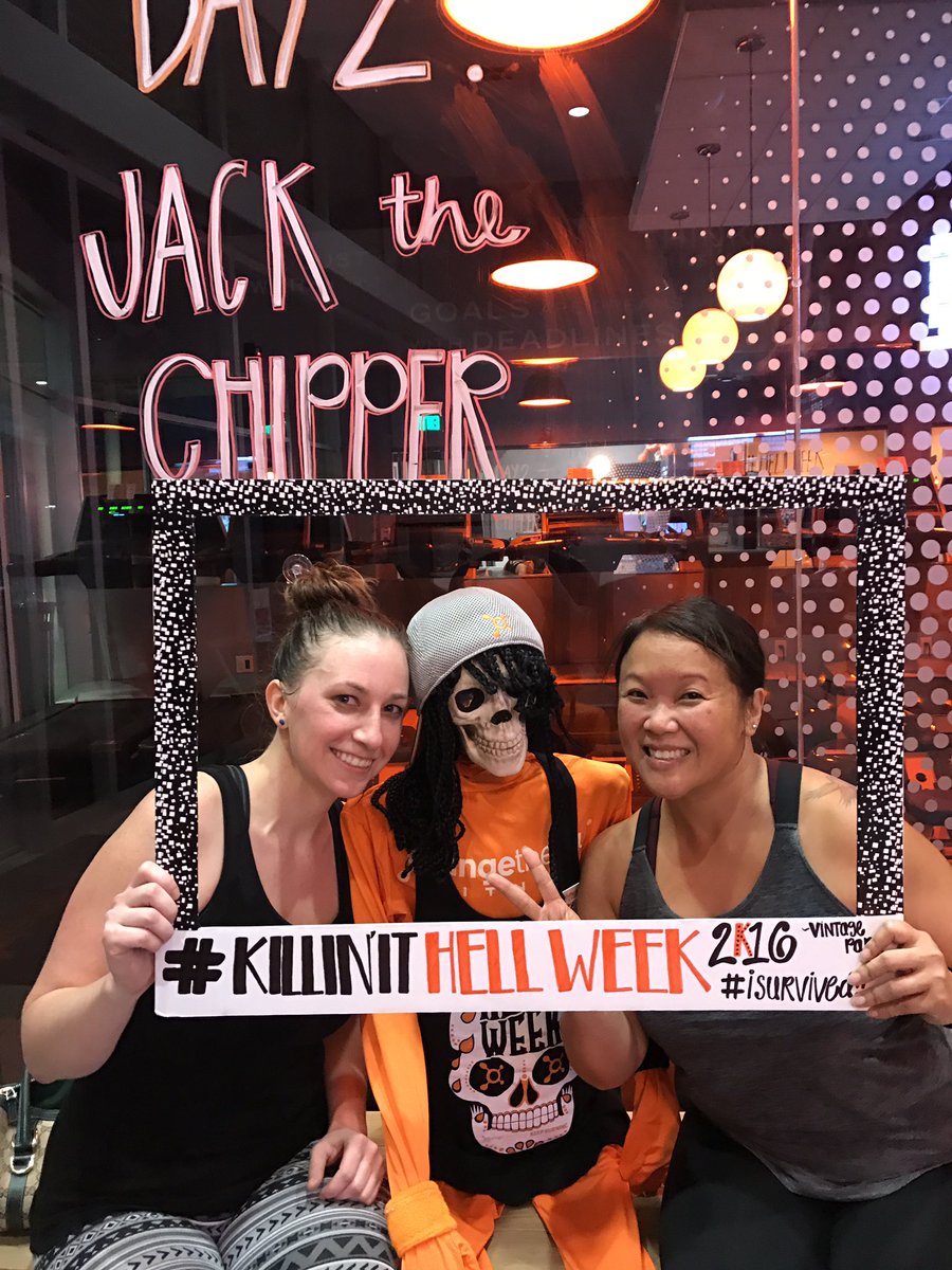 marlenacs's tweet image. #OTFHellWeek Day 2. I'm still smiling but my legs are dying! #OTF #otfvintagepark #otfstrong 💪🎃