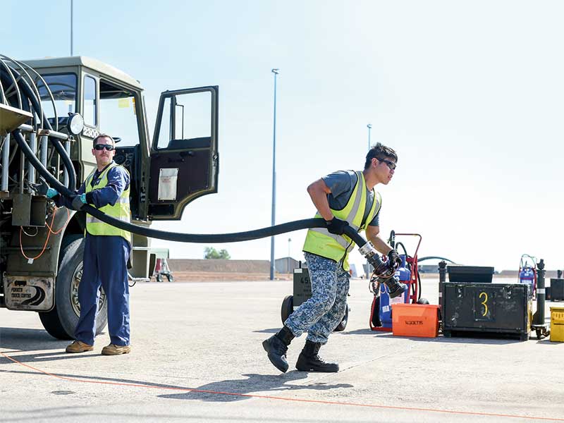 TheRSAF's tweet photo. What's all in a day's work for our airmen and women? Let @cybpioneer bring you the action from #ExPB16! https://t.co/2WXI9Q4YaY https://t.co/N4JpjRAZ2y