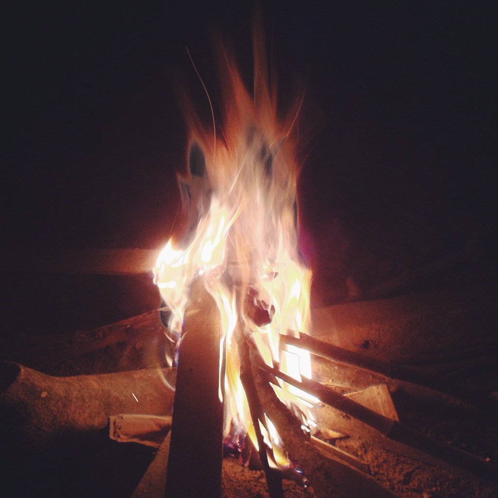 ManKams's tweet photo. When in Caloocan 🚌🗻🔥🍃💯 #Unexpected #Kupals #ThankUDrin https://t.co/8IHWwItBH0