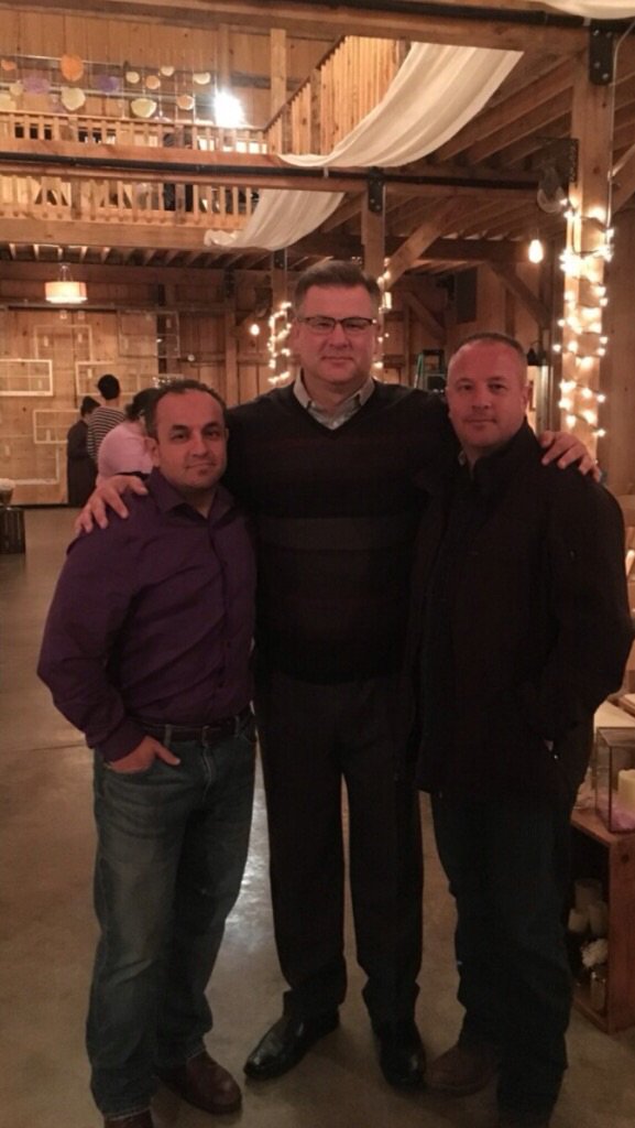 MurryRay's tweet photo. Hold your loved ones close! You never know when you will have to say goodbye! #tomray #toosoon @ClintJRay https://t.co/SZ2peCdO7U