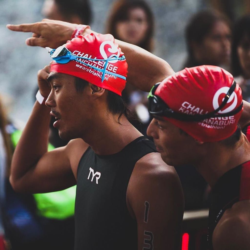 trinirvana's tweet photo. #brolife #psychedelicbanana ⚡️ #triathlete #trilife #triathlon #challenge_th #swim #swimbi… https://t.co/kMFZKQ3VfN https://t.co/ynd5meezHr