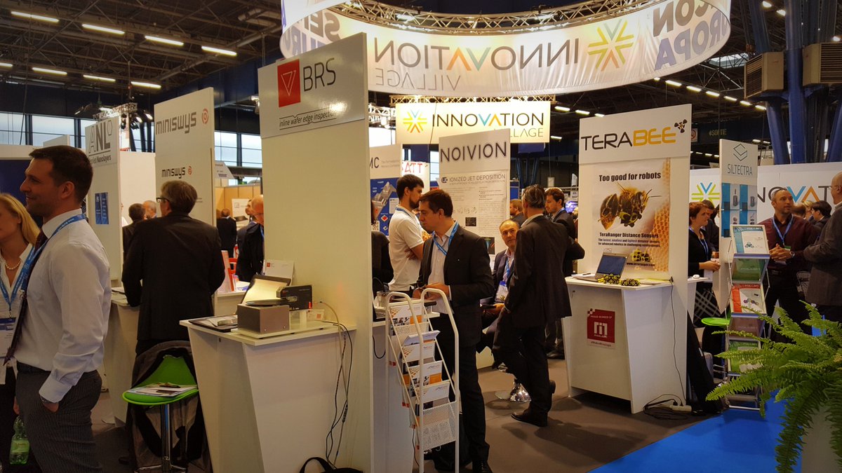 Simonesemi tweet media