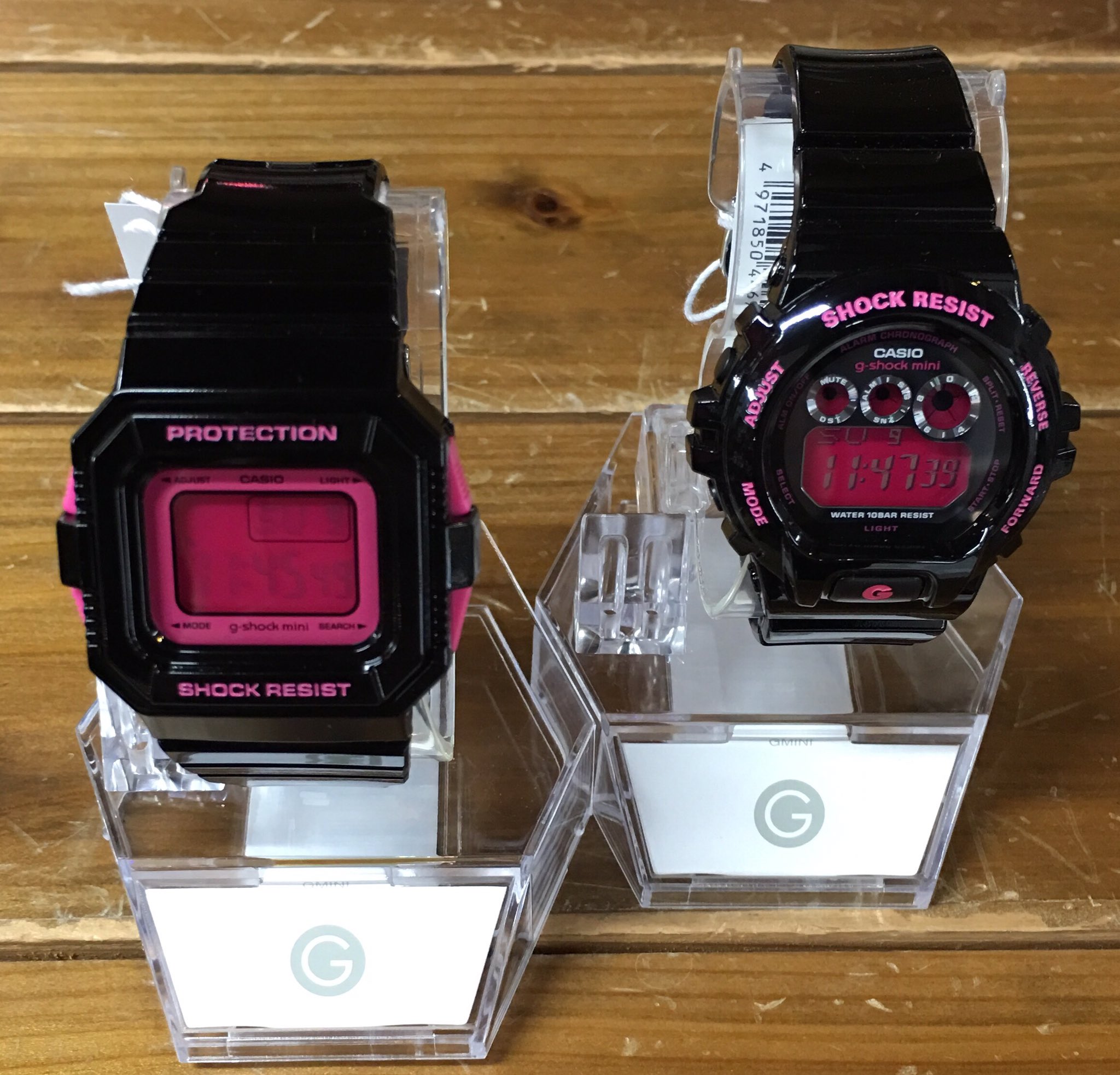 Garakuta合衆国 G Shock Mini Gショックミニ ファッション系セレクトshop限定のレアg Shock Gショックの機能はそのままにサイズダウン 常時ラインナップしてますので試着しに来てみてねー Gshock Gshockmini ペアウォッチ T Co T2ltddgln0
