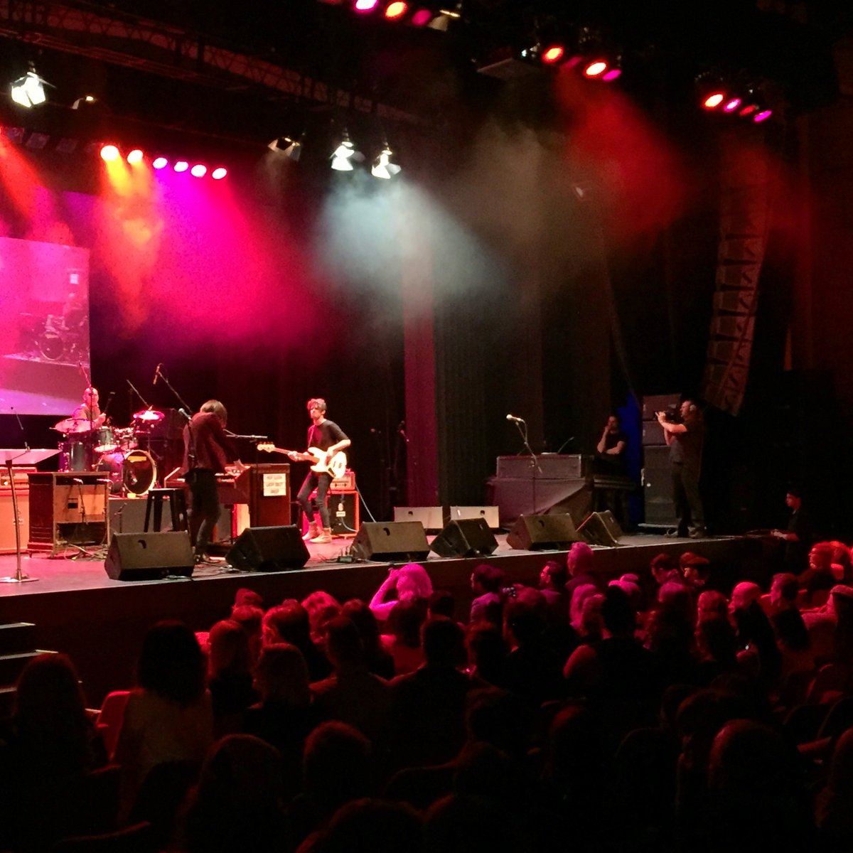 .<a href="/LachyDoley/">Lachy Doley</a> sending the 2016 AIMAs out with a BANG! 💥 #AIMAS2016