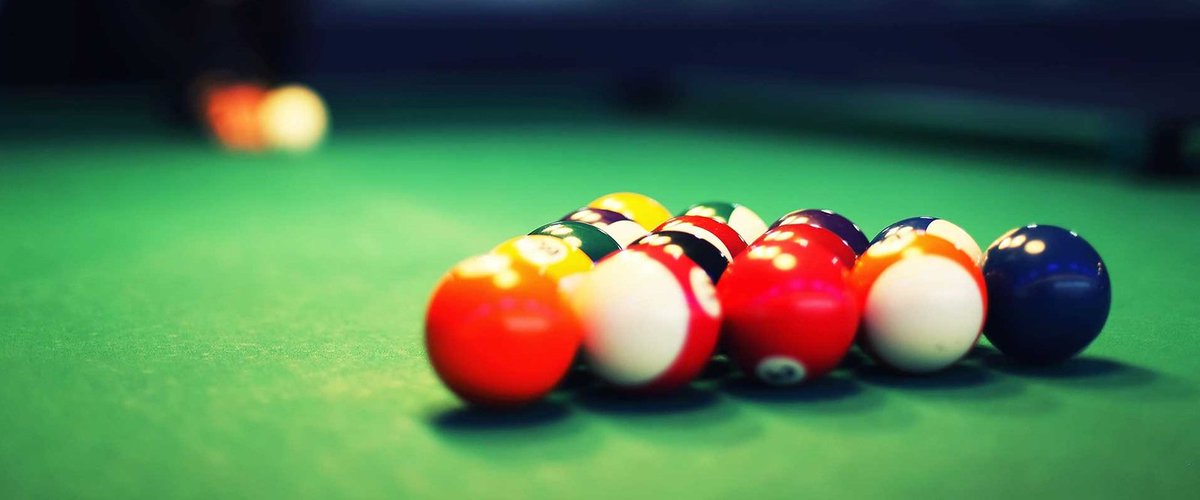 jumpinparis's tweet photo. Rien de mieux pour débuter son week-end qu'une partie de #Billard, on vous l'assure ;) #JumpInParis #sortiraParis https://t.co/xJv0ftPt8w https://t.co/bw1HxrcQA0