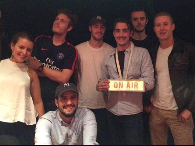 RadioDesVoyous's tweet photo. J-3 rentrée #Rdv présente @BasikSchool sérieuse team de MC entre rap/reggae le groupe a mis le 🔥 au studio!  https://t.co/C8IZrX5fVM https://t.co/f85kiMhIJV