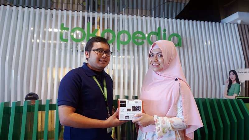 tokopedia's tweet photo. Ini dia salah satu pemenang dari lip sync contest #RayakanKebebasanIWAK di Instagram Tokopedia yg menjadi favorit ke-2 @yayamr67 https://t.co/VDzYXuNoif