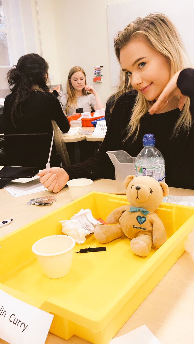 caitlinyorksj's tweet photo. Teddy goes camping science experiment! #ysjprimed #ysjscience https://t.co/UhtH8HT3ns