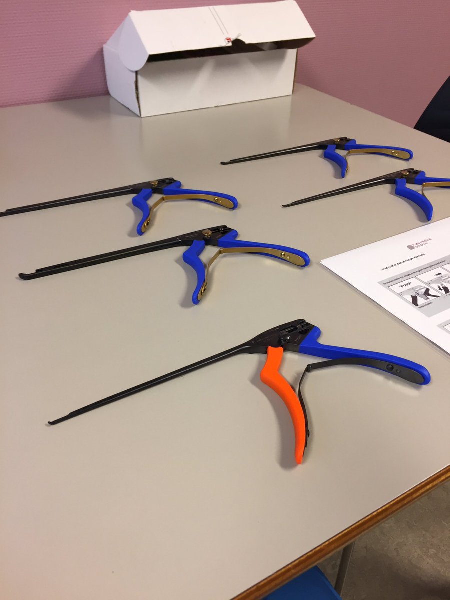 Puremedicalnl's tweet photo. Uitleg nieuwe kerrison stansen @WLZ #Medicon https://t.co/ysVxkuRxZu