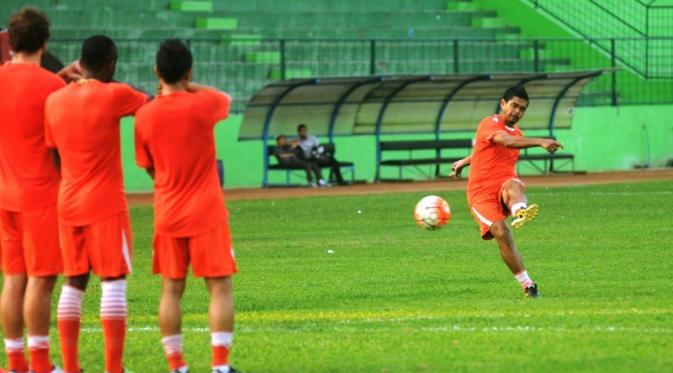 Persijut Vs Persib di Manahan, Panpel Solo Rapatkan Barisan dlvr.it/MX6vTs