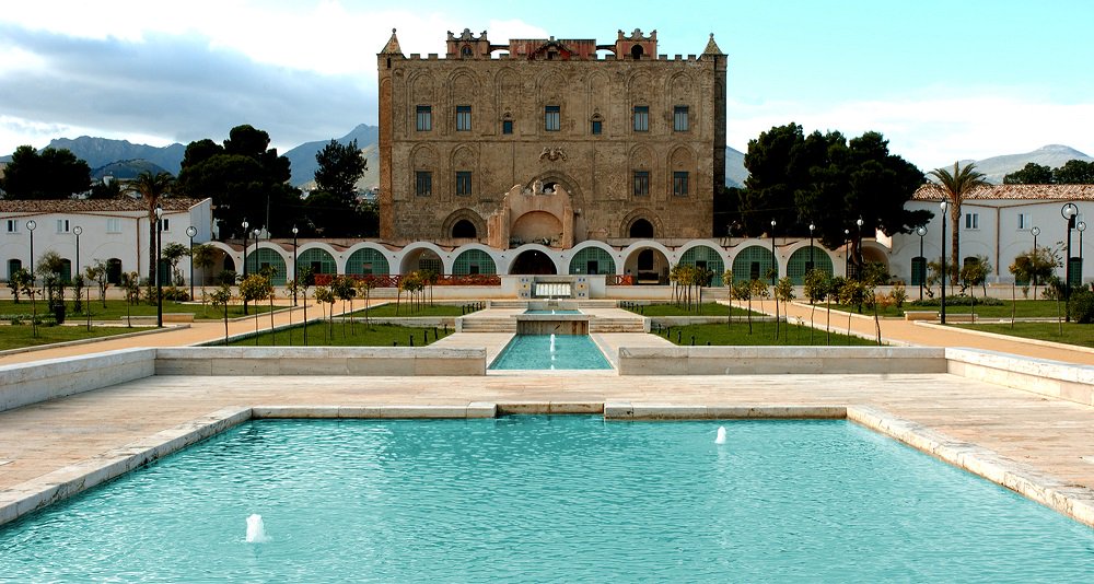 CasaAmaltea's tweet photo. https://t.co/upzGOLfjHW
#PatrimonioUnesco #Zisa #diavoletti #legendepopolari #castello #palermo #sicilia #arabonormanno #palazzo #genoardo https://t.co/rslJAJdDwt