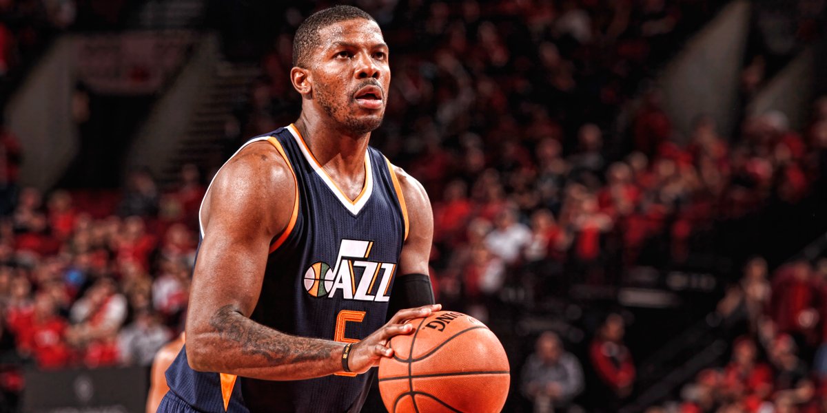 The Roundup // Notes 📝 Stats 📊 Highlights 📽  Game Recap: on.nba.com/2e9dOUF  #UTAatPOR https://t.co/iEoxK8RNPU