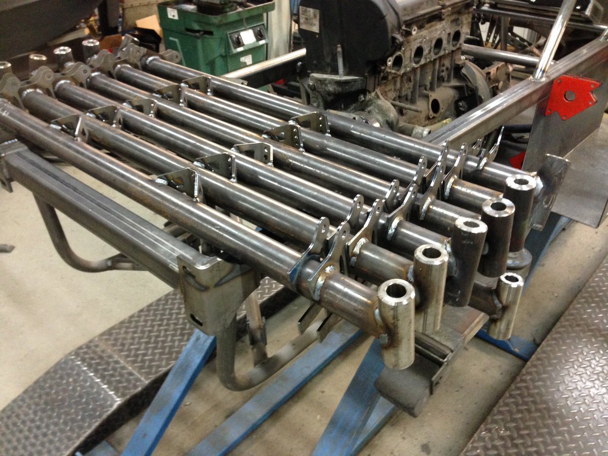 ChassisDesign's tweet photo. Pre winter parts fab @ RCD workshop https://t.co/oLf55USnjR