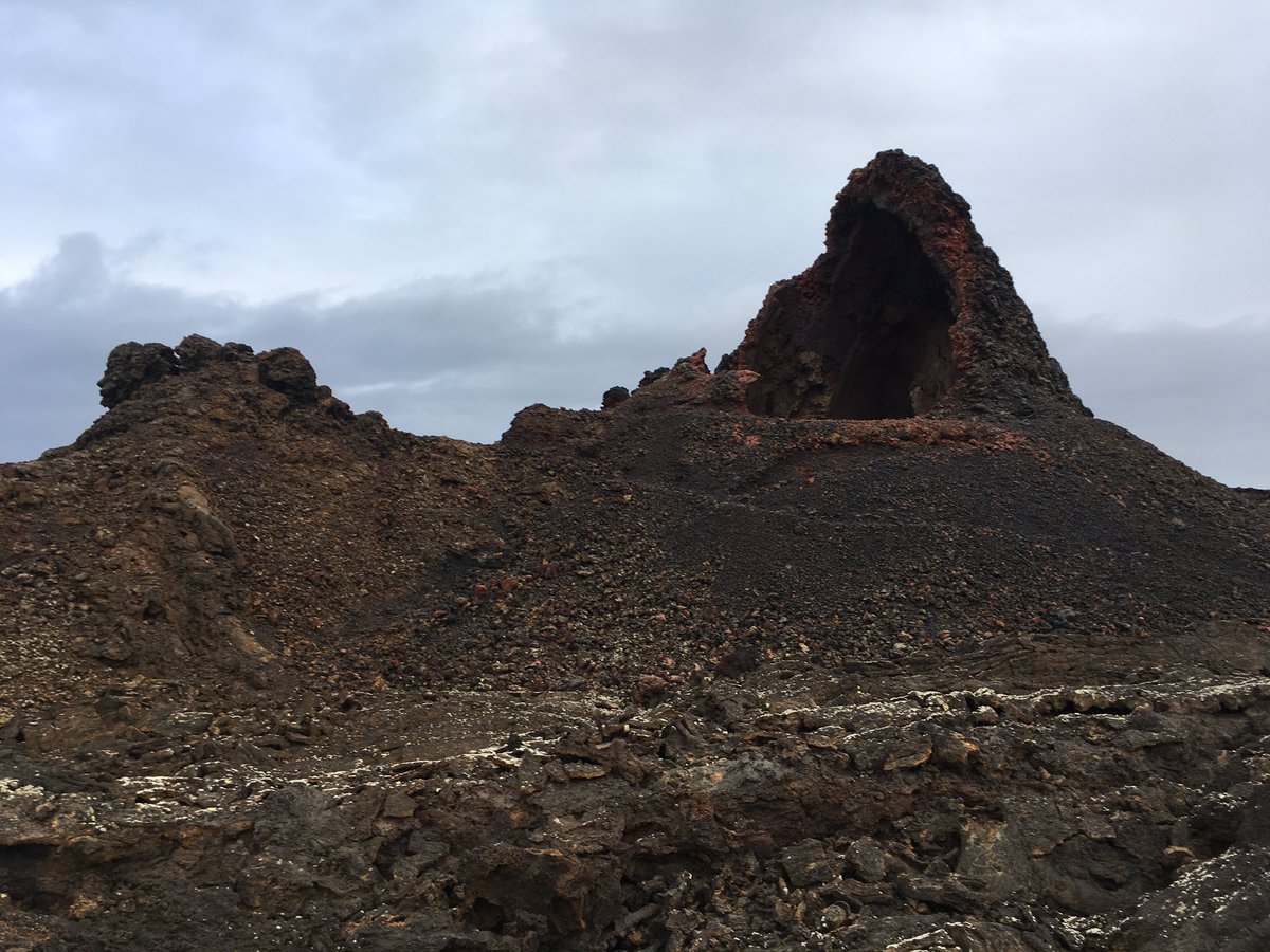 astro_luca's tweet photo. Why do we train on #Lanzarote? Because it looks like #Mars! #PANGAEA https://t.co/Y03PhZ0qtW