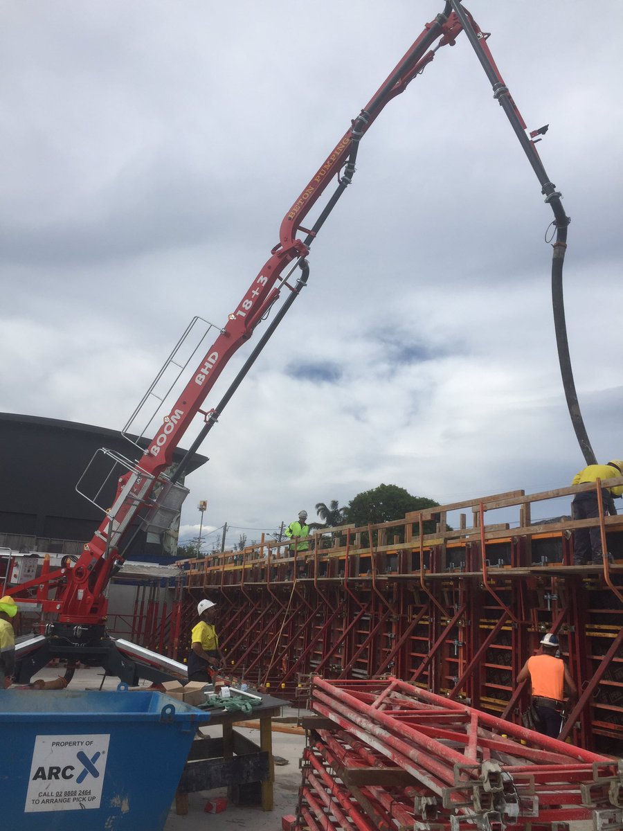 Our new toy in operation at #Richardcrookesbotany #tailorswalk #betonpumping #spiderboom #movingforward