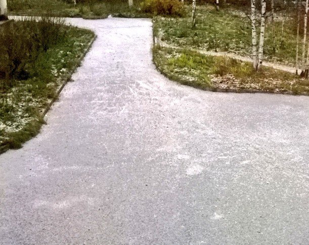 Sofia_Up's tweet photo. первый этой осенью.. в моём сером городе ❄ [📞 говорить вслух лишь о погоде] https://t.co/TWvL6qC7NK