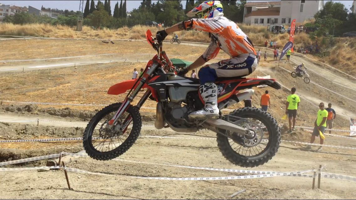 Coin_Deportes's tweet photo. Juan Carlos Pabón Bernal, CAMPEON DE ANDALUCIA DE ENDURO 2016 ¡Enhorabuena Coino! @AytoCoin https://t.co/dCML809Jza
