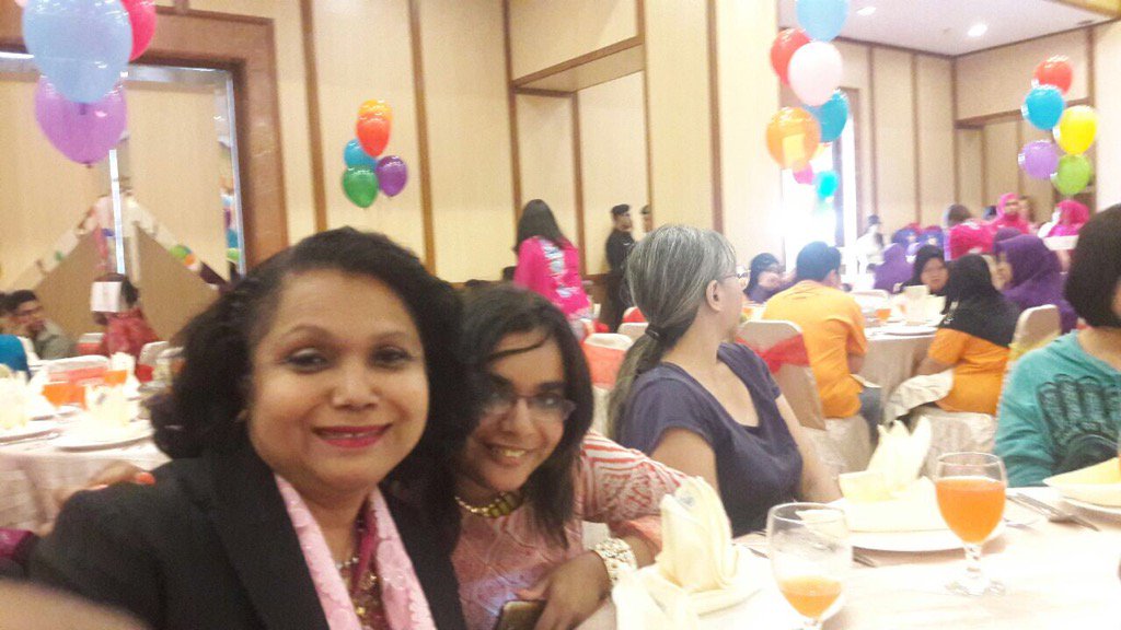 MMHA_1968's tweet photo. MMHA Committee Member- Mdm Mala &amp; Visha at Deepavali High Tea organized by BAKTI. https://t.co/NdNtw5CGJP