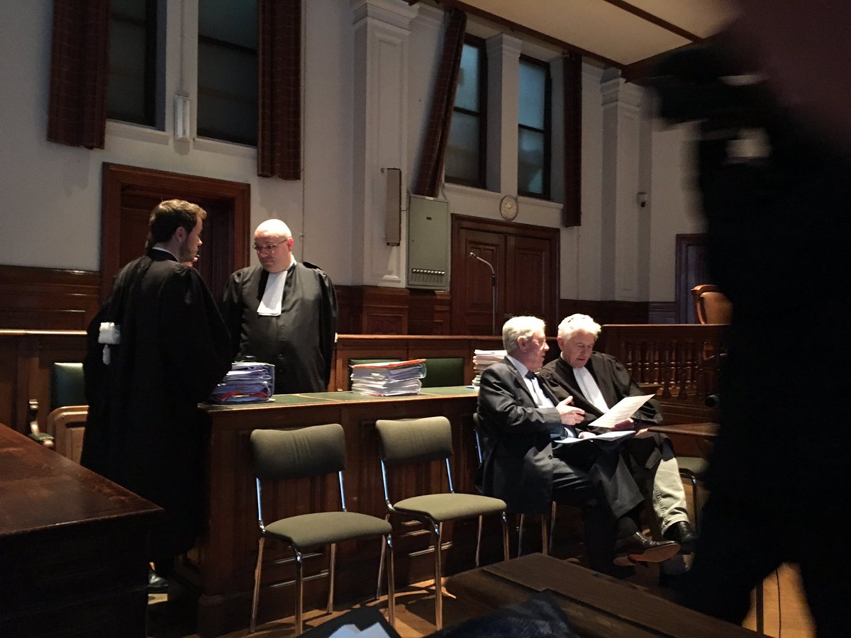 DaphBertrand's tweet photo. Tribunal correctionnel de Namur Début des réquisitoires... 10 ans plus tard! #MarchesPublicsNamur #BernardAnselme  @CanalC_TV https://t.co/es6LQ0MZuf