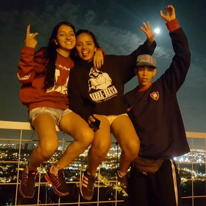 ktfj1851's tweet photo. Buena parceros!🍻➕ https://t.co/91b8gqx6sB