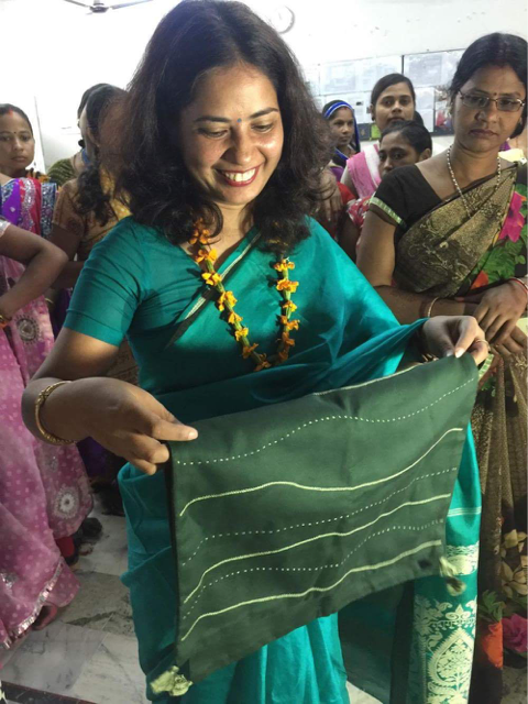 IKEAPolska's tweet photo. #Rangsutra #India tu wytwarzane są produkty z bawełny, pochodzącej ze zrównoważonych źródeł, trafiające do #IKEA #bettercottoninitiative https://t.co/OpLXVBOgRq