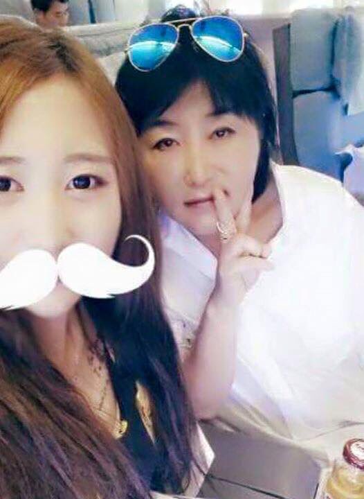 jinu20's tweet photo. 분당 서울대병원 산부인과 서창석 교수가 2014년 9월 대통령 주치의가 됩니다. 갑자기. 그리고 2016년 5월 대통령 주치의를 그만 둡니다. 갑자기. 
산부인과 전문의인 대통령 ��치의 재임 기간이 최순실 딸의 임신 기간과 겹칩니다. https://t.co/czfpwUeECl