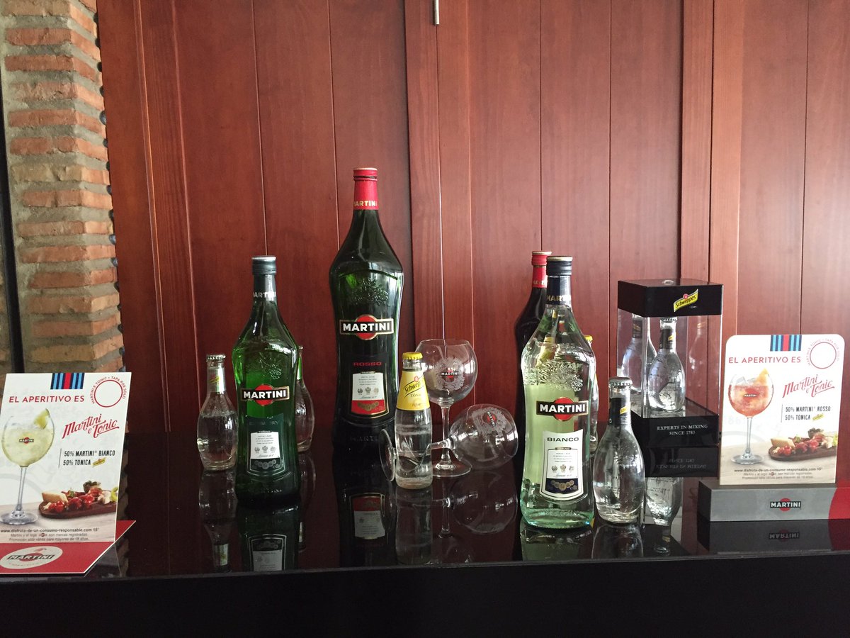 ReservadoRest's tweet photo. Hoy nos toca tranquilidad, aperitivo y un rato de ocio porque...HOY ESTAMOS CERRADOS POR DESCANSO DEL PERSONAL,¡ nos vemos mañana!! Ciao!! https://t.co/djD8T3iwJX