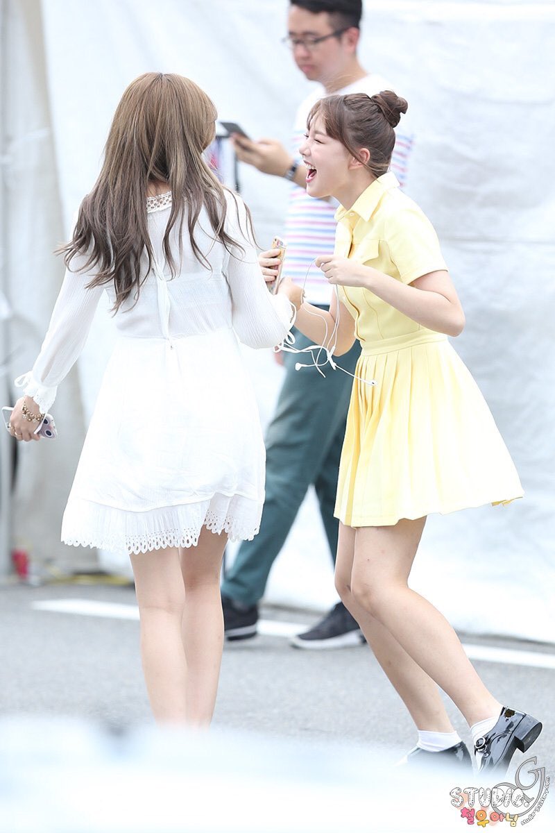 baoshangern's tweet photo. #GFRIEND #RelawanSatu  #WITH #HAYOUNG #APINK ..... bertemu lagi...  ♡ https://t.co/ORZ6l5J9ns