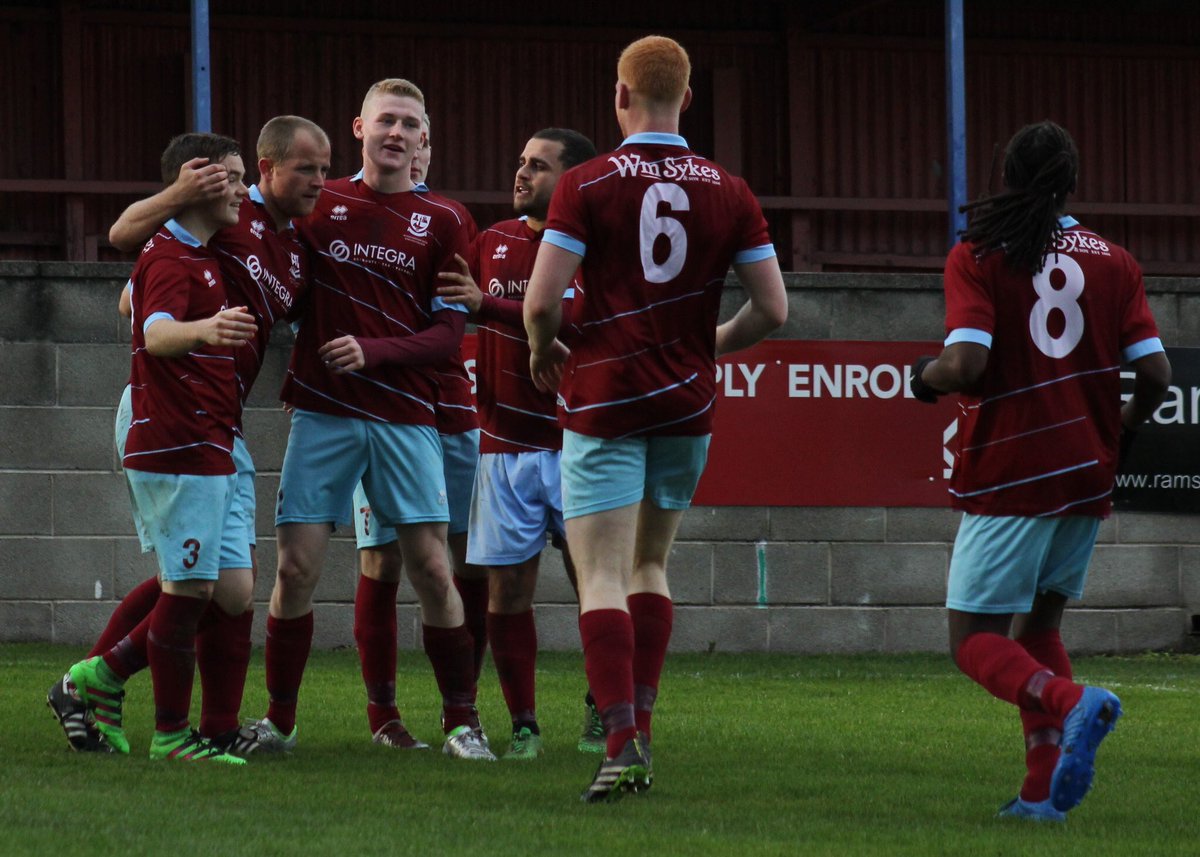 Emley_AFC's tweet photo. It's matchday!
โฝ๏ธ Emley v @Ollertontown_fc
๐ NCEL Div One
โฐ 19.45
๐ @fantasticmedia Ground
#UpTheEmley https://t.co/PkkuPNOyxY