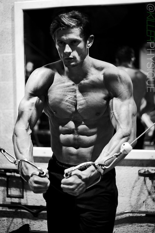 killerphysique's tweet photo. Decided to change it up a bit, chasing that old school, gritty, moody vibe! https://t.co/qbjxH0RaU2