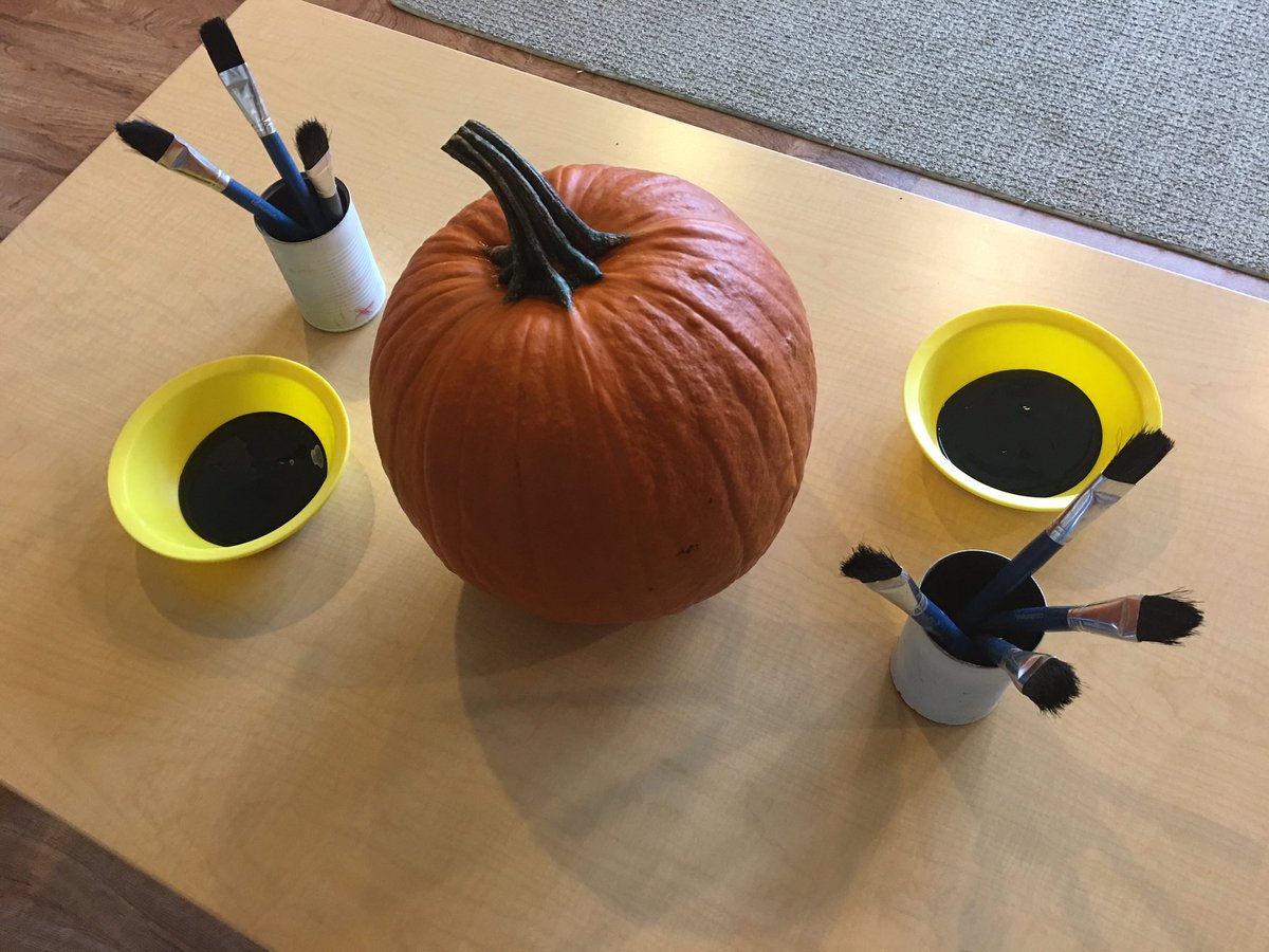 HNLearning's tweet image. Ready to paint our pumpkin again and again and again with black washable paint!