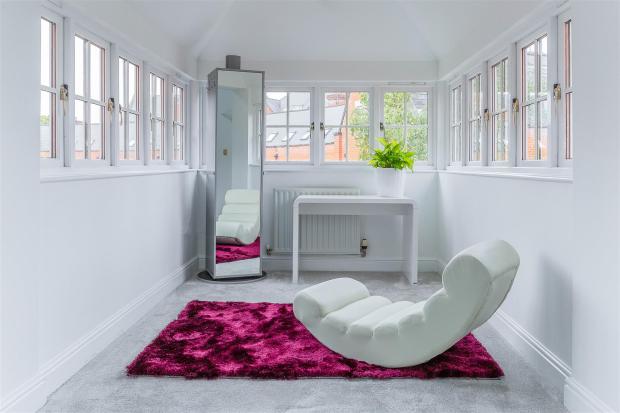 keithashton3's tweet photo. #ForSale - Stunning det property forming part of the prestigious #ClementsPark  Development https://t.co/J1myd65a9x #Brentwood #EstateAgent https://t.co/uSBHYrggAn