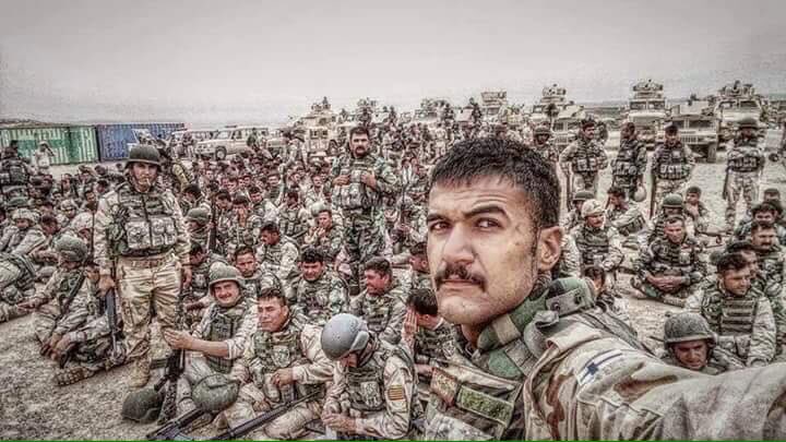 sabahALagha's tweet photo. سيلفي
عن رجال #العراق الذين انقذواكل العرب من خطر داعش 
الثاني عن رجال التكفير الذين يحاولون تدمير الأسلام بافكارهم الشيطانية
#ملحمة_الحدباء https://t.co/ZWLDOpmH4b
