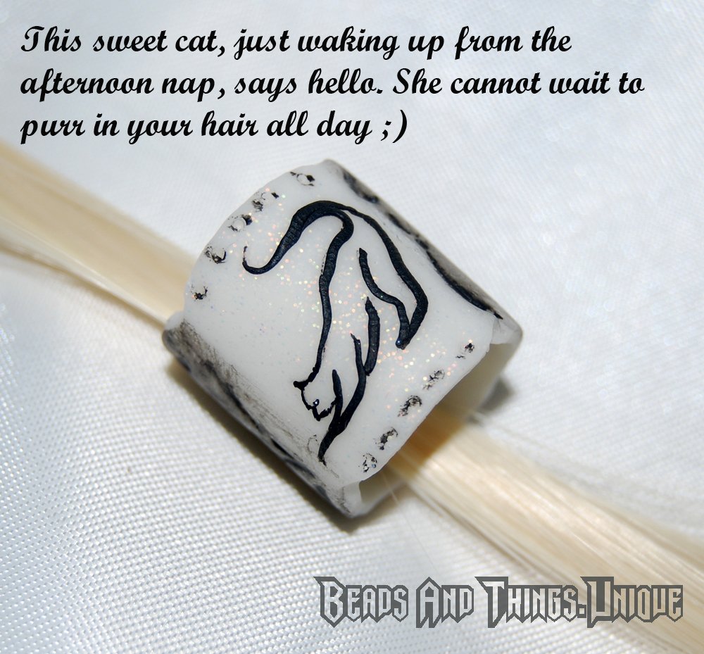 cat_e_bijuterii's tweet photo. Because I always want to try new things, I've made dread beads :D. First, of course, is a cat :D https://t.co/c3FUrhvI0F #Cat #DreadBead https://t.co/Jgk5basCyh