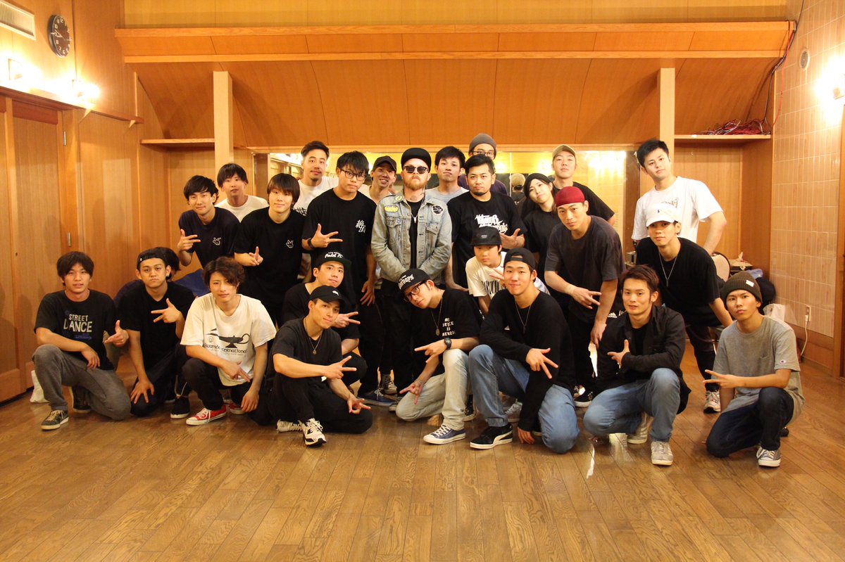 studio_8ng's tweet photo. 先日 #studio8NorthGate で行われた #bboyCasper WS集合写真です♪
後日WSのトレーラーもアップします。お楽しみに✨ https://t.co/qk5OnwX7iH