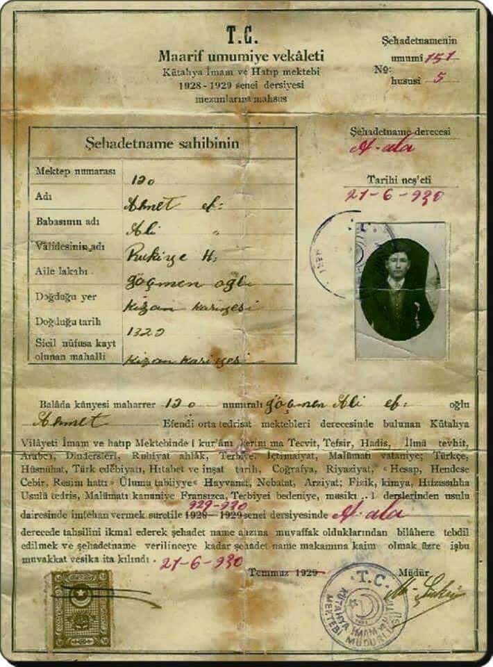 onderihl's tweet photo. [biraz da nostalji] 

1930 yılında imam hatip mektebinden mezun olanlara takdim edilen diploma. https://t.co/aChhAL6a1l