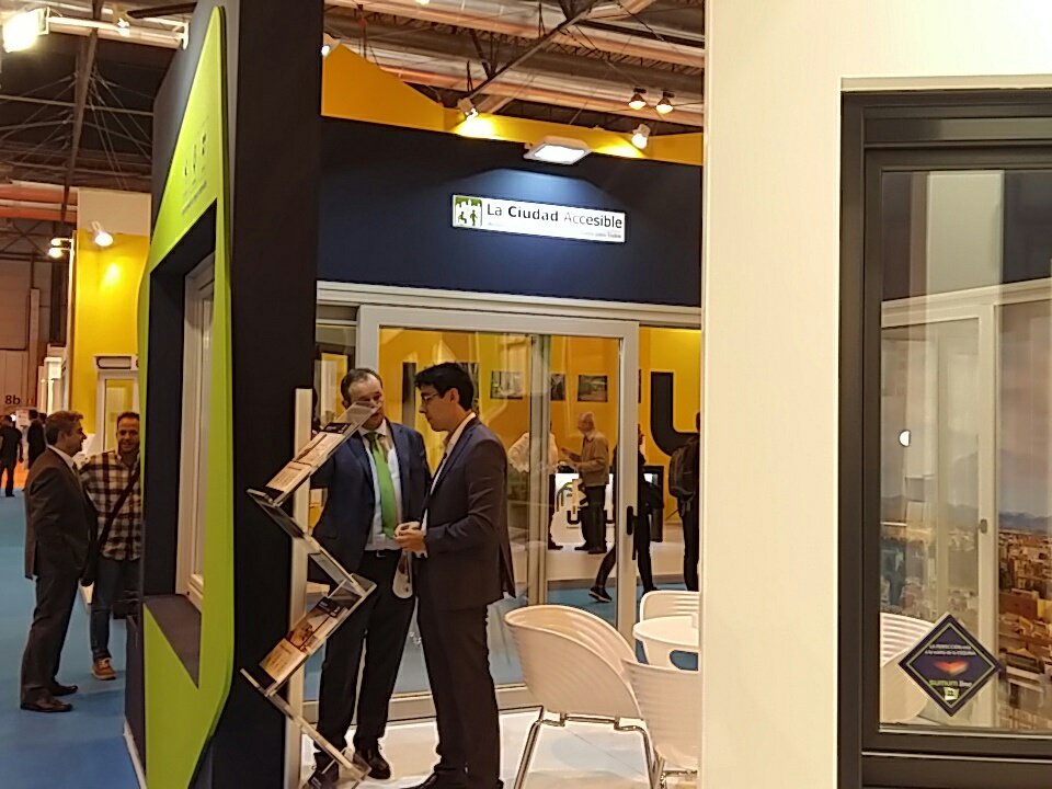 SUMUMPVC's tweet photo. #Veteco2016 stand 8B17 conoce el acabado #SumumLine y nuestro proyecto con @LaAccesibilidad https://t.co/M6LPDOhnQD