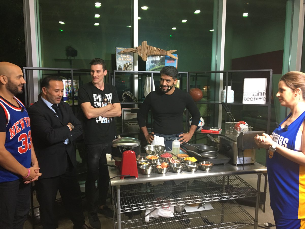 HappySports's tweet photo. #HappySports @pa_bosse @GhaniYalouz @Vanessalemoigne @beinsports_FR @jeuxgonflables #PolyEvent https://t.co/syHzsUMoFE