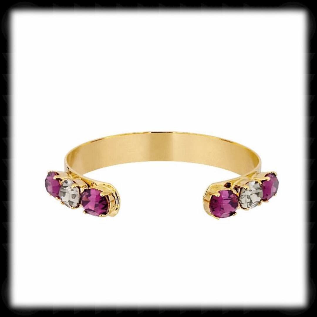 Zerdok1's tweet photo. #new #Diva #collection17 #bangles #parisianstyle #taniazerdokparis #madeinFrance #frenchtouch #jewelry #gold https://t.co/RY80XnSJOy