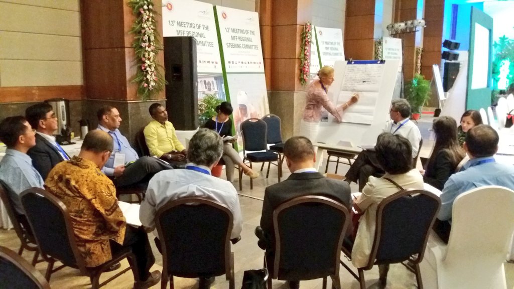 hmirfanullah's tweet photo. Groups discuss #GCF funding opportunity at #RSC13. @GCF_News @IUCNAsia https://t.co/q2sDdbN3mT