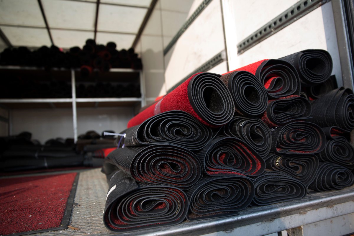 Initial_UK's tweet photo. Why use anti fatigue mats?
https://t.co/8lkKp0Ki3F
#FloorMats #TheHygieneExperts #wednesdaywisdom https://t.co/d1ezvjdquu