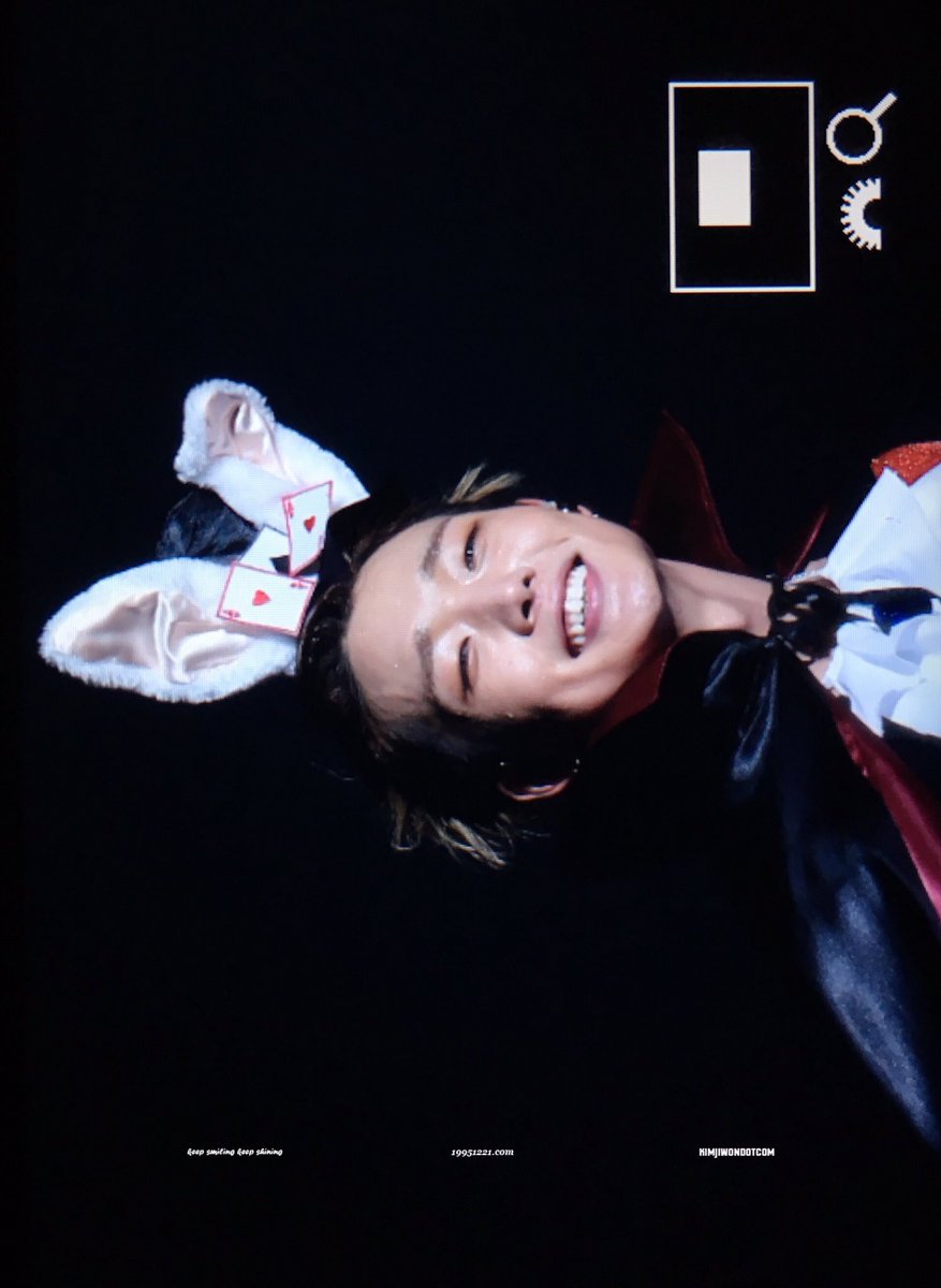 19951221_com's tweet photo. 161026 YOYOGI Preview 6
#bobby #바비 #김지원닷컴

샤룽한댜 ㅠㅠㅠㅠㅠ 넘나 좋은것 🐰💝💖✨ https://t.co/GCzAISPl1A
